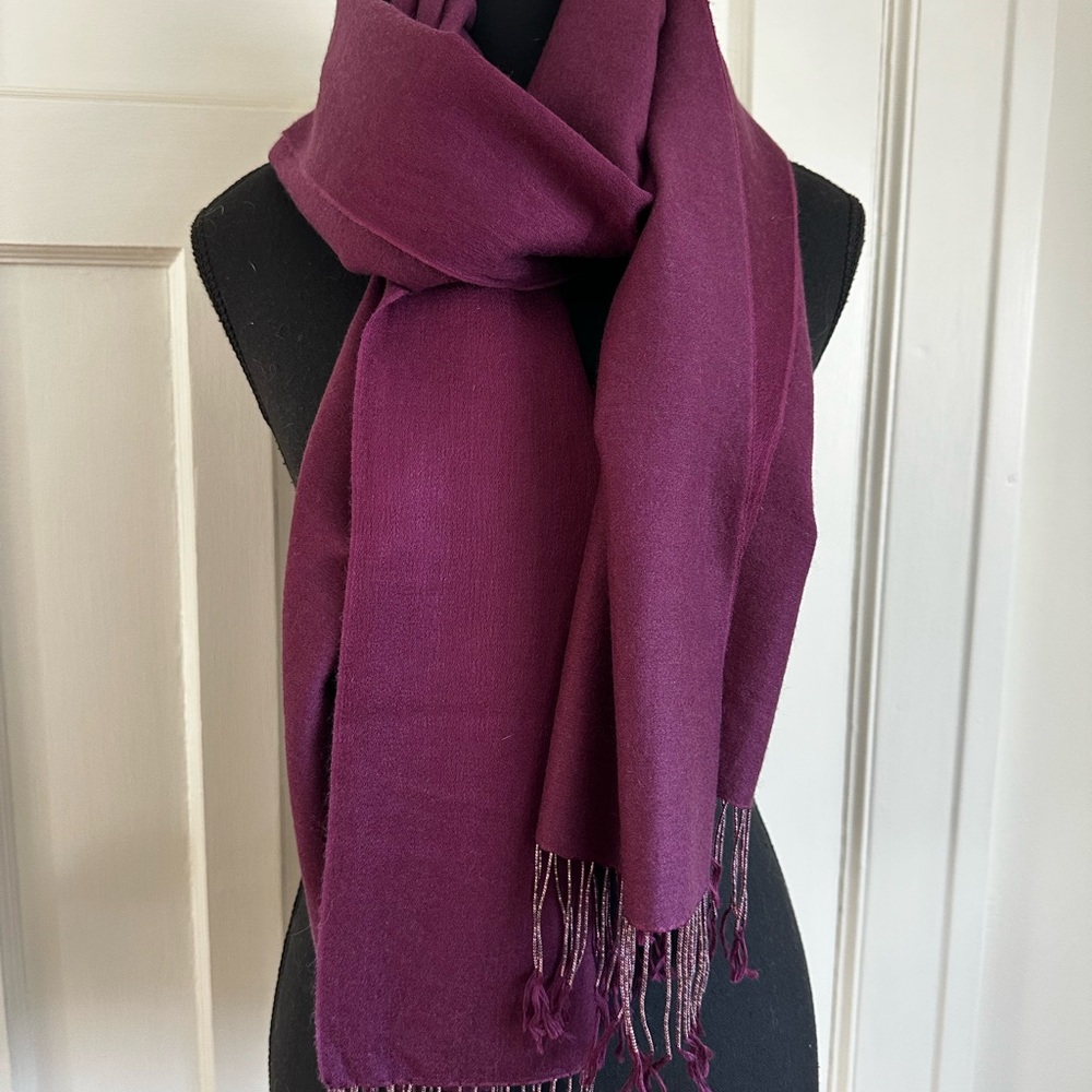 Luxury Pashmina Shawl / Wrap – Deep Plum / Wine – Soft & Elegant